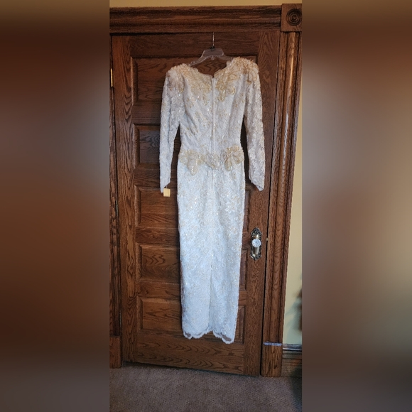 Gorgeous beaded lace sequin gown sold as is - Picture 10 of 11